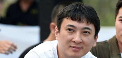 娱乐圈吃瓜看法,揭秘明星背后的真实故事