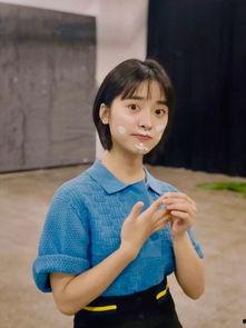 女主娱乐圈吃瓜系统综艺,系统综艺的甜蜜陷阱